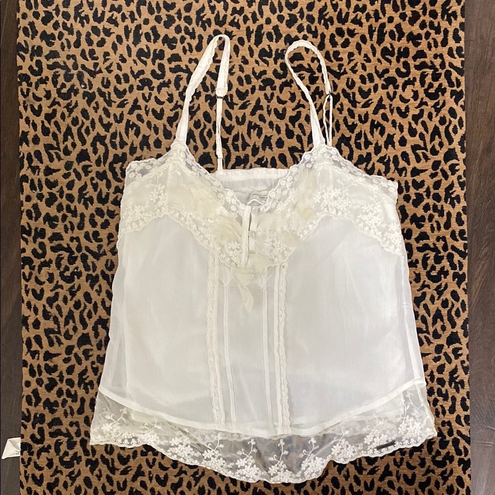 Elegant White Lace Women's Top